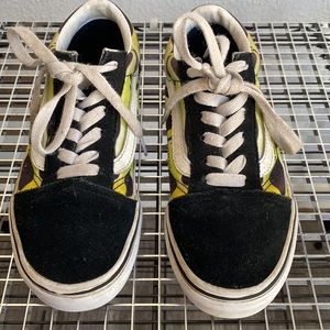 Vans Old Skool  Kids 2.5 Black Suede Tennis Sneaker Slime Green Flame